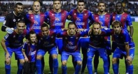 巴塞罗那费兰·托雷斯神表现，西甲联赛2-0力克皇马紧追领头羊